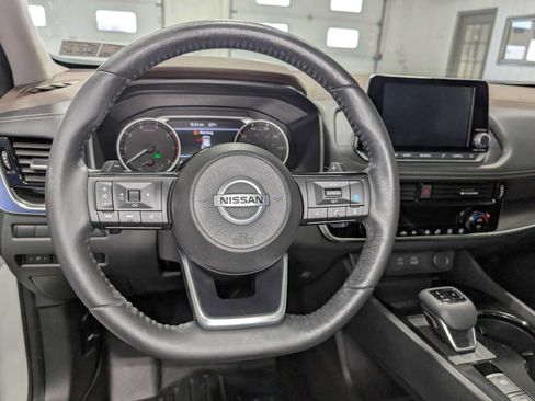 Used 2021 Nissan Rogue SV w/ Premium Package AWD/4WD image 38