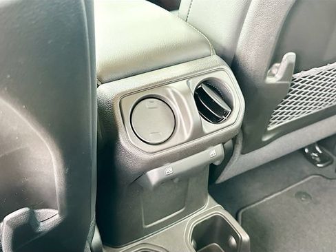 New 2026 Jeep Gladiator Sport AWD/4WD image 18