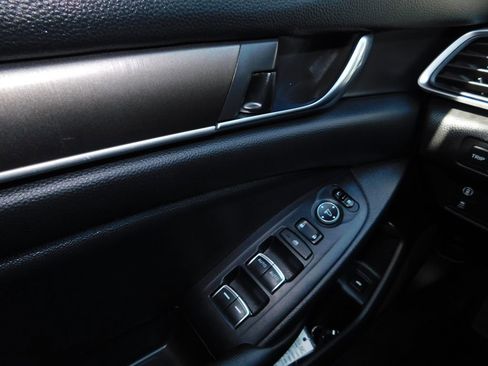 Used 2020 Honda Accord LX image 21