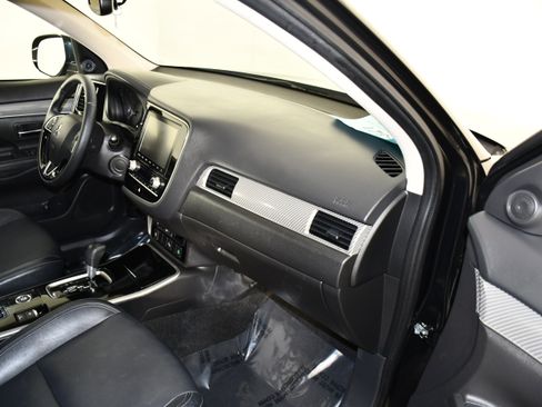 Used 2020 Mitsubishi Outlander SEL AWD/4WD image 40
