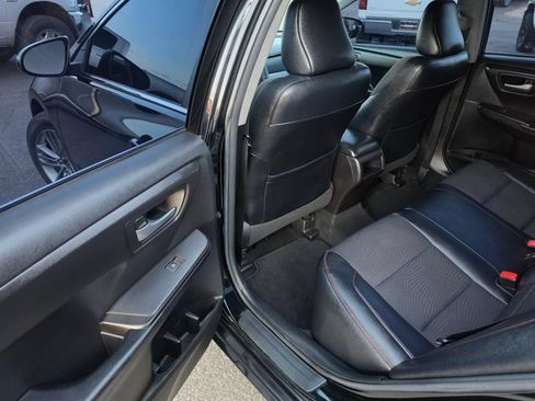 Used 2017 Toyota Camry SE FWD image 30