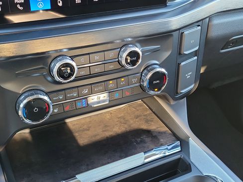 Used 2024 Ford F250 Lariat w/ Lariat Ultimate Package image 20