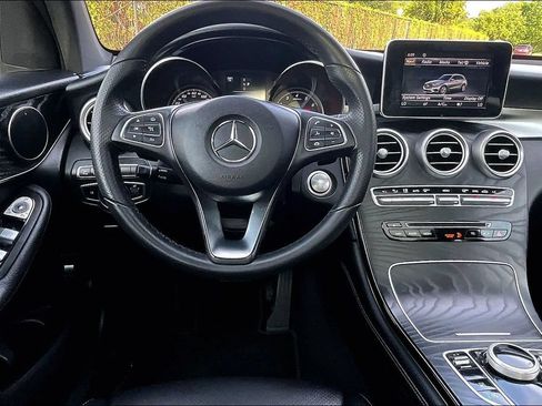 Used 2018 Mercedes-Benz GLC 300 image 7