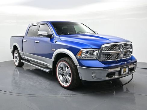 Used 2016 RAM 1500 Laramie w/ Convenience Group image 4