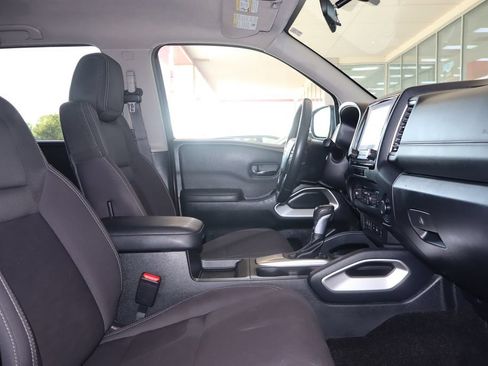 Used 2022 Nissan Frontier SV RWD image 37