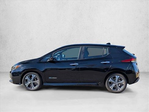 Used 2019 Nissan Leaf SV w/ SV Technology Package image 8
