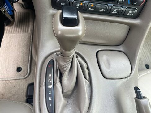 Used 2003 Chevrolet Corvette Convertible w/ Preferred Equipment Group1 RWD image 15