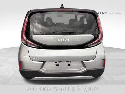 Certified 2023 Kia Soul LX image 7