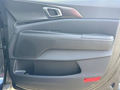 New 2026 Kia Carnival SX FWD image 16