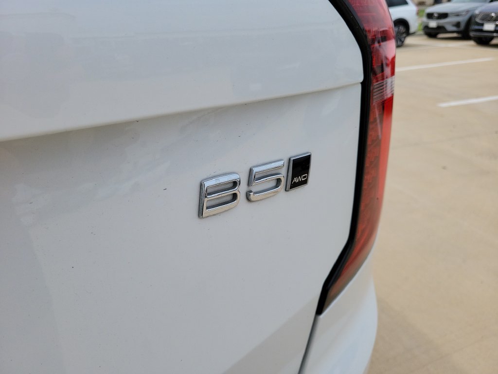 Used 2026 Volvo XC90 B5 Plus w/ Protection Package Premier AWD/4WD image 9