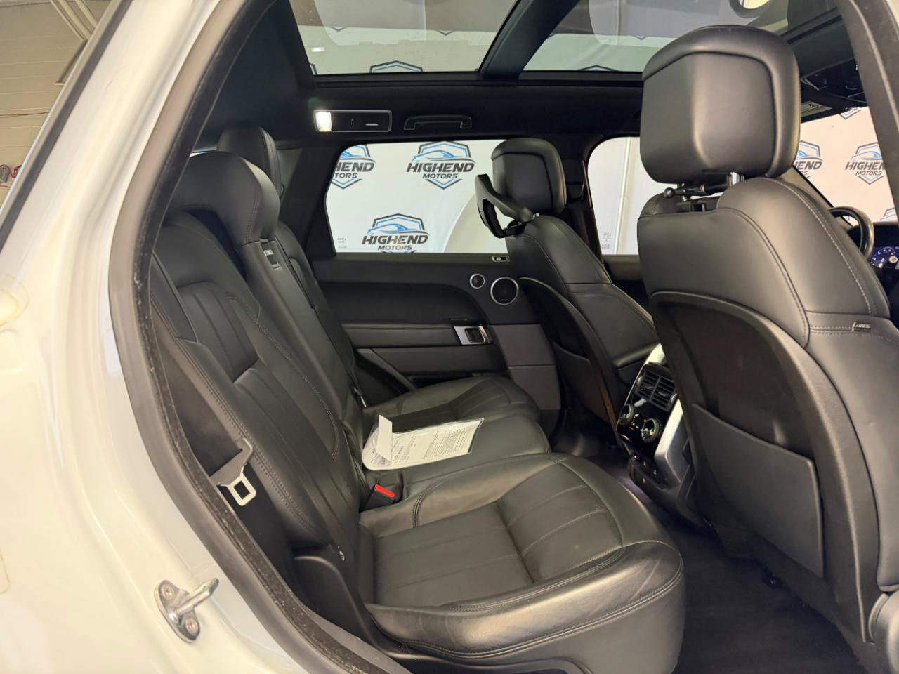 Used 2019 Land Rover Range Rover Sport HSE AWD/4WD image 23