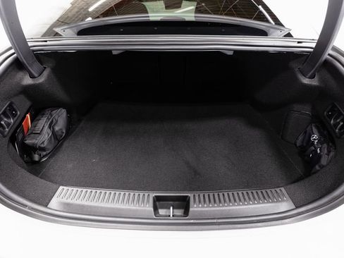 Used 2025 Mercedes-Benz E 53 AMG e 4MATIC Sedan image 31
