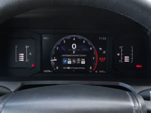 Used 2025 Toyota Tacoma SR5 image 26