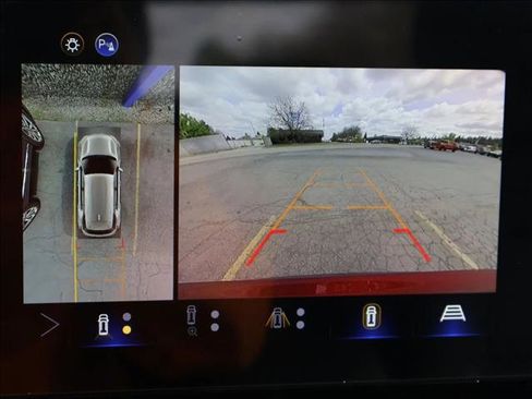 New 2026 Chevrolet Equinox LT AWD/4WD image 13