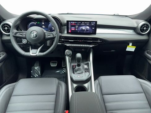 New 2025 Alfa Romeo Tonale w/ Premium Package image 14