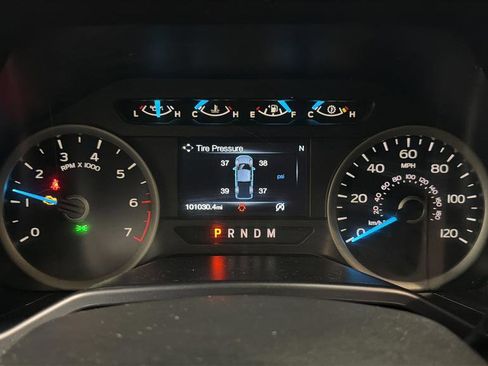 Used 2017 Ford F150 XLT w/ Equipment Group 302A Luxury image 12