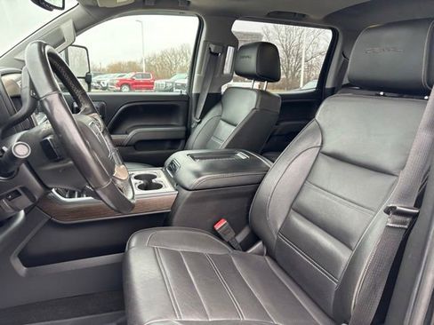Certified 2017 GMC Sierra 3500 Denali w/ Duramax Plus Package image 17