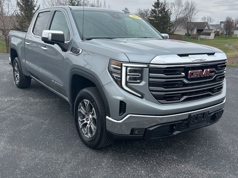 Used 2025 GMC Sierra 1500 SLT image 1