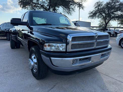 Used 2002 Dodge Ram 3500 Truck ST image 1