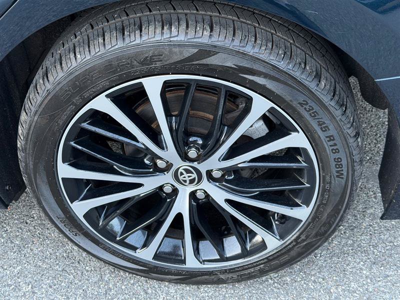 Used 2020 Toyota Camry SE FWD image 16