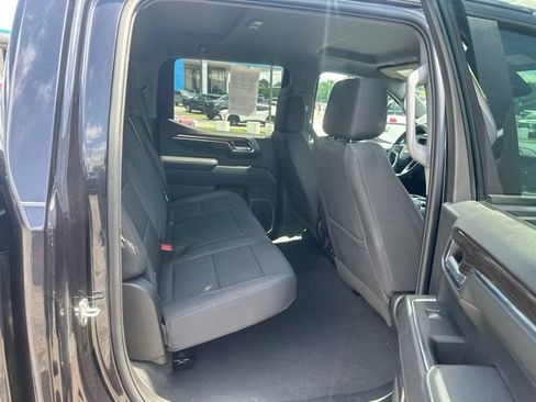 Used 2023 Chevrolet Silverado 1500 LT AWD/4WD image 30