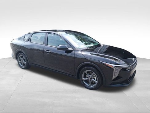 Used 2025 Kia K4 FWD image 9