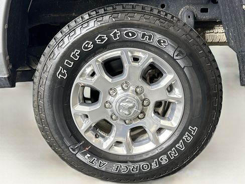 Used 2024 RAM 2500 Laramie AWD/4WD image 11