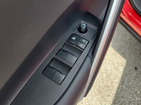 Used 2025 Toyota Corolla Cross AWD Hybrid image 15