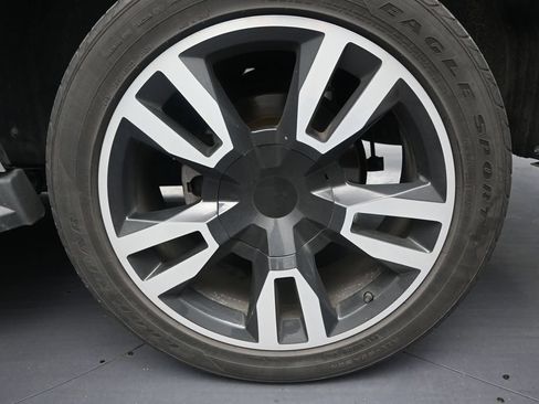 Used 2017 Chevrolet Tahoe LT RWD image 10