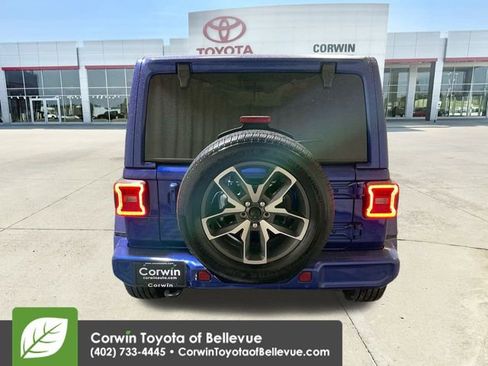 Used 2020 Jeep Wrangler Unlimited Sahara image 7