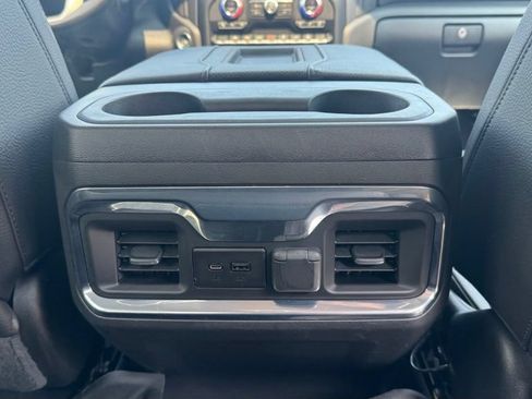 Used 2022 GMC Sierra 1500 Denali w/ Driver Alert Package II AWD/4WD image 14
