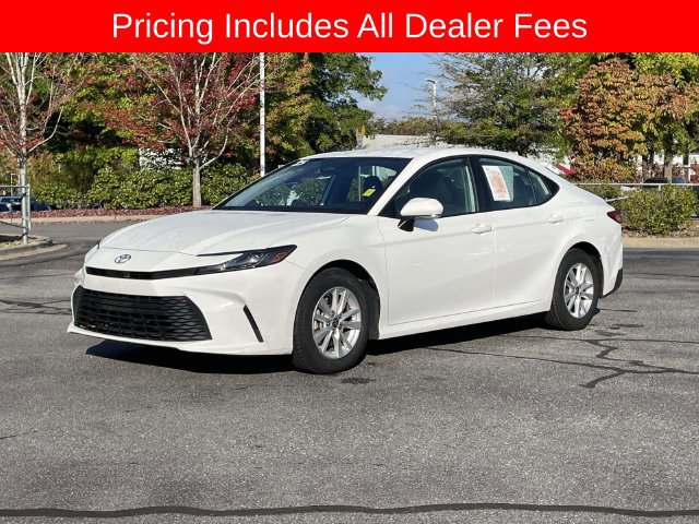 Used 2025 Toyota Camry LE FWD image 1
