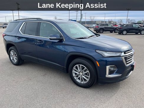 Used 2023 Chevrolet Traverse LT image 9
