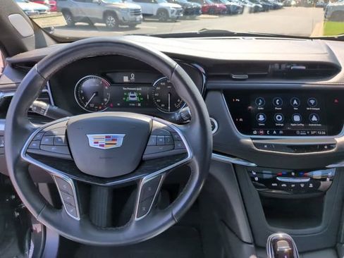 Used 2023 Cadillac XT5 Premium Luxury AWD/4WD image 27