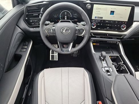 New 2026 Lexus TX 500h AWD image 7