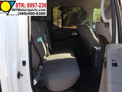 Used 2014 Nissan Frontier SV AWD/4WD image 17