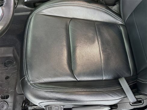 Used 2019 Jeep Wrangler Unlimited Sahara image 20