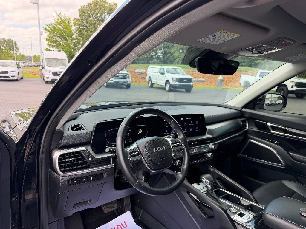 Used 2024 Kia Telluride S w/ S Sunroof Package FWD image 37