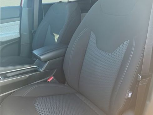 Used 2024 Jeep Compass Sport image 21