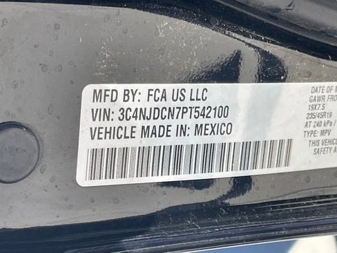 Used 2023 Jeep Compass High Altitude w/ Driver Assist Group I image 38