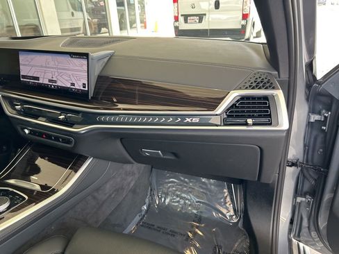 Used 2026 BMW X5 sDrive40i image 25