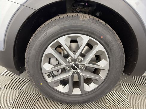 Certified 2023 Kia Telluride LX AWD/4WD image 14