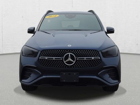Used 2024 Mercedes-Benz GLE 350 4MATIC w/ AMG Line Exterior image 2