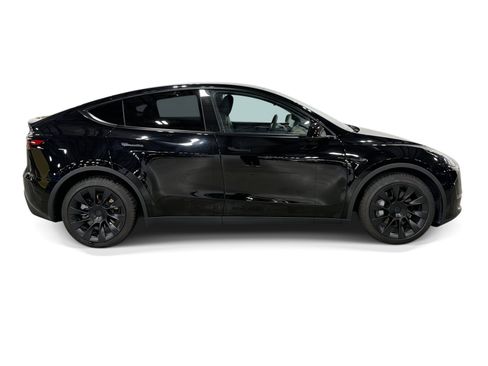 Used 2023 Tesla Model Y Long Range AWD/4WD image 7