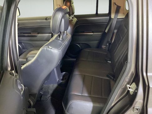 Used 2015 Jeep Patriot High Altitude AWD/4WD image 17