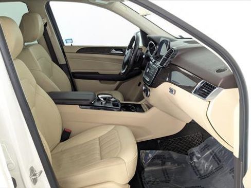 Used 2016 Mercedes-Benz GLE 350 w/ Premium Package image 21