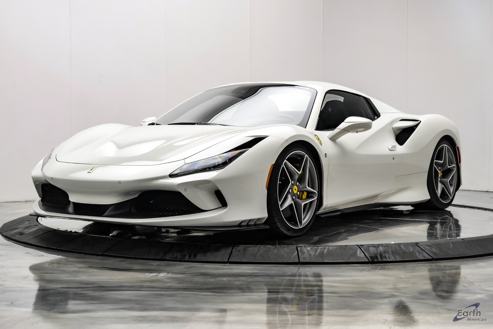 Used 2022 Ferrari F8 Tributo RWD image 6