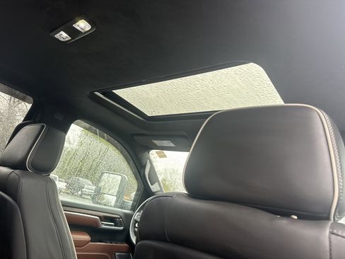 Used 2025 GMC Sierra 2500 Denali Ultimate image 35