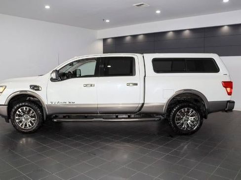 Used 2018 Nissan Titan Platinum Reserve w/ Platinum Utility Package image 2