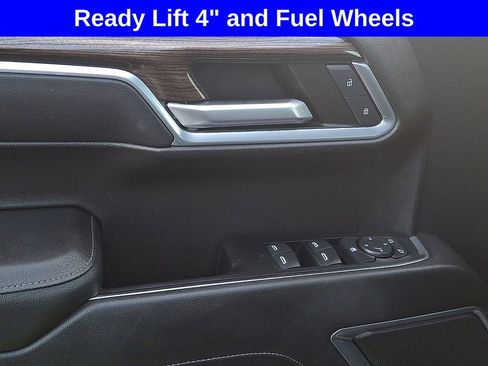 Used 2022 Chevrolet Silverado 1500 LT w/ Z71 Off-Road Package image 12